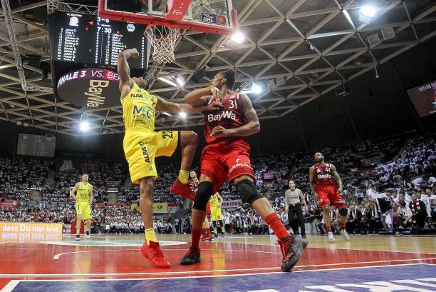 灵敏反应以 灵敏反应以